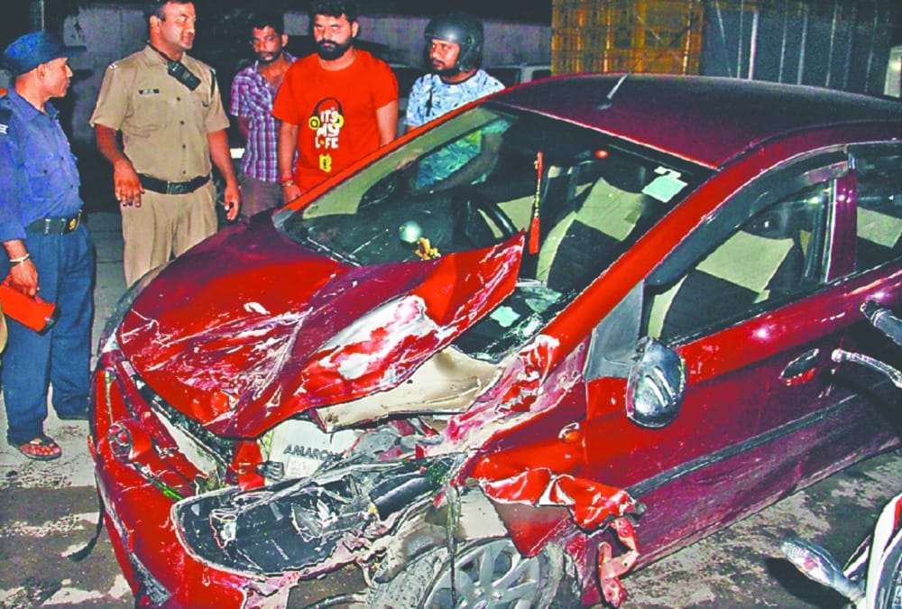 Drunk youth collision Many vehicle to his overspeed car in dehradun 