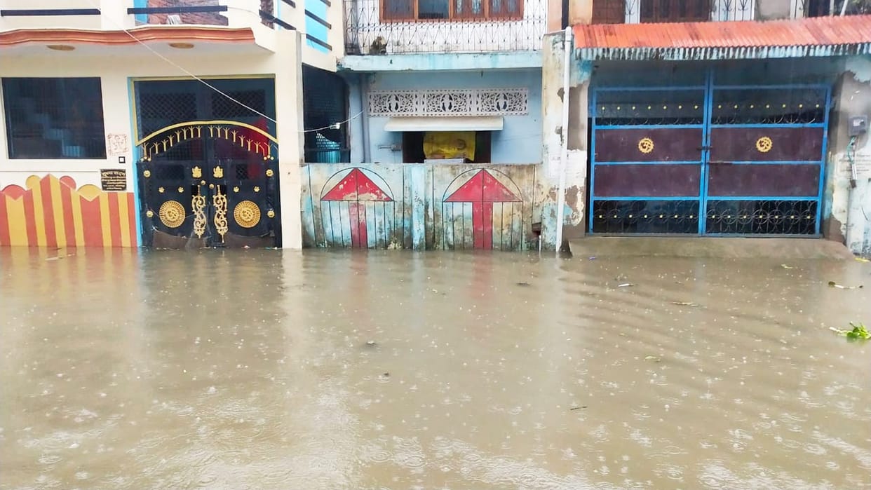 Heavy rain in ayodhya