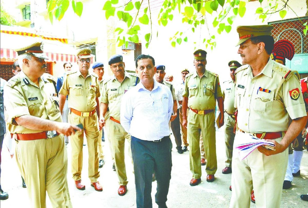 ADG inspected the security arrangements of shri krishna janmabhoomi mathura