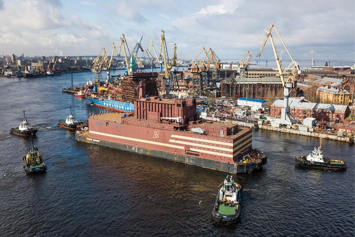 Floating nuclear power plant of Russia will be a key element on Eastern sea route