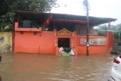 continuous rainfall creates  trouble for people, 14 loose life in various accidents