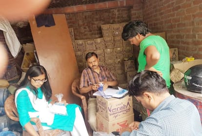 FSDA team raid on illegal water plant in bangla bazar in lucknow