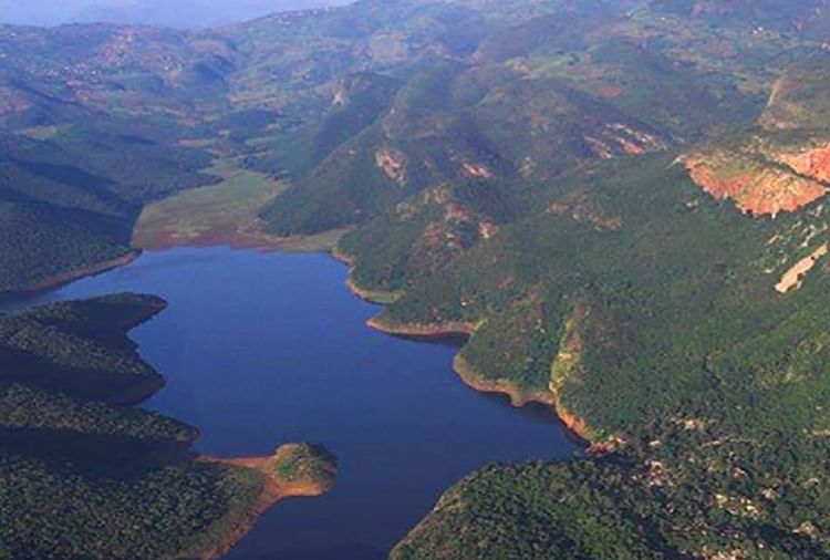 South Africa Mysterious Lake Fundudzi Water Secret - Amar Ujala Hindi News  Live - ये है दुनिया की सबसे रहस्यमयी झील, जिसका पानी पी लेने के बाद कोई  नहीं बचता जिंदा