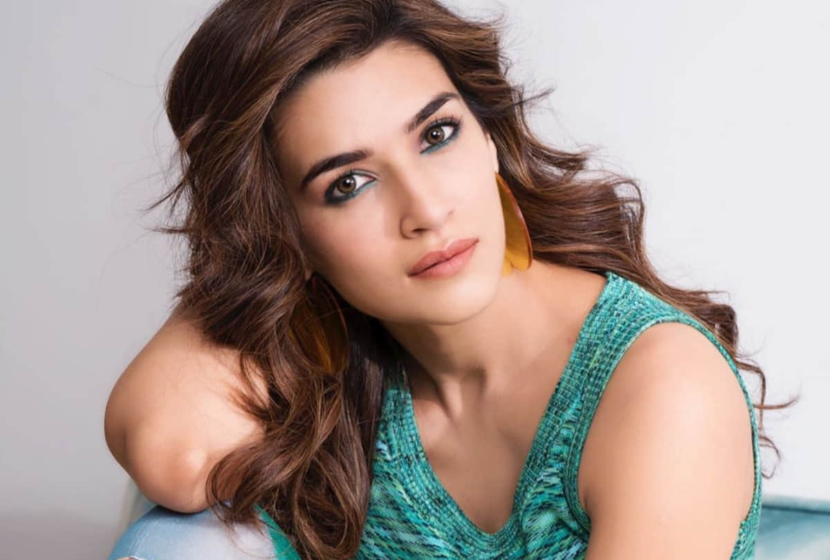 Kriti Sanon Share Video of Daily Wage Worker From Hamari Bahu Silk Urges Cinta To Help Them Out