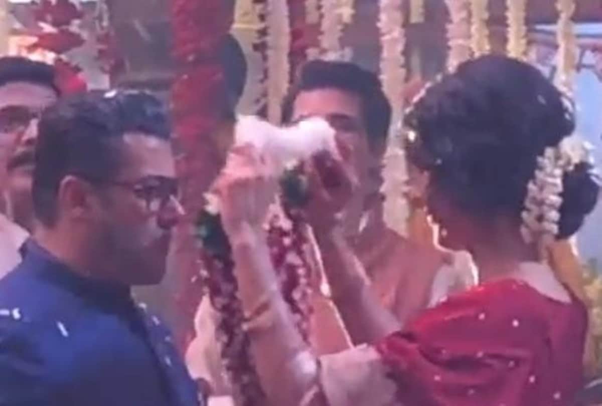 Salman khan and katrina kaif got married exchange Varmala in bharat film Watch video