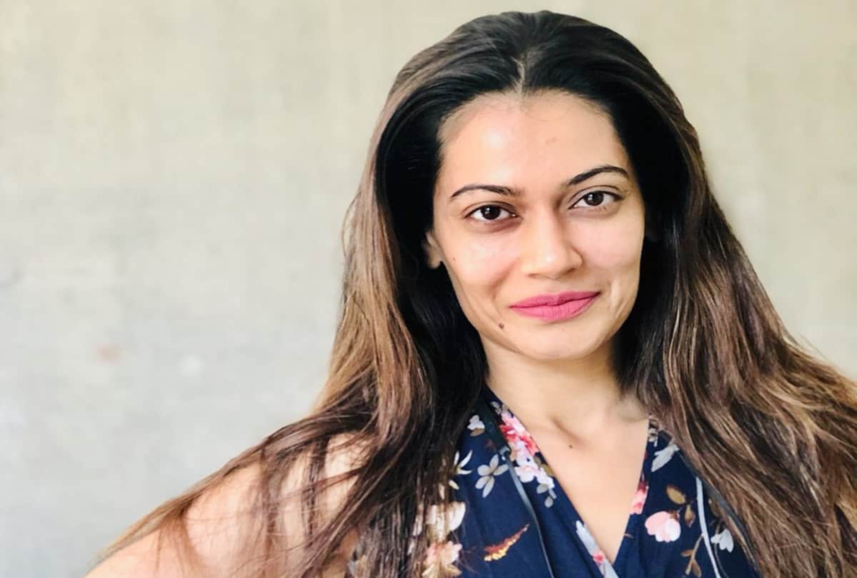 Payal Rohatgi Twitter Account Suspend ask Why Swara Bhaskar Account Isn’t Suspended Yet