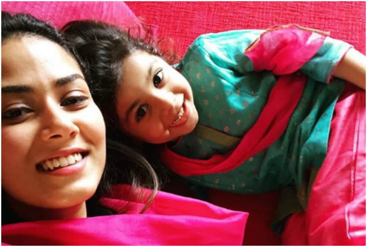 shahid kapoor daughter misha kapoor captured mother mira rajput photo gone viral on instagram