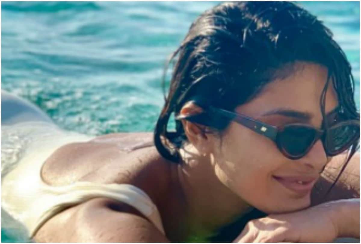 Priyanka Chopra shared pool picture on Instagram