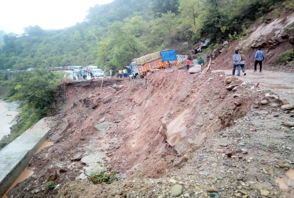 Shimla News Today: many roads closed and landslide in himachal after heavy rainfall