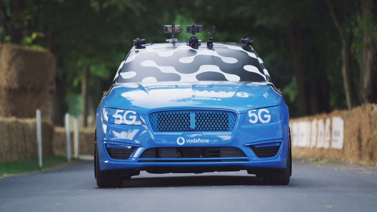 samsung and vodafone unveiled world's first 5g remote controlled car at
