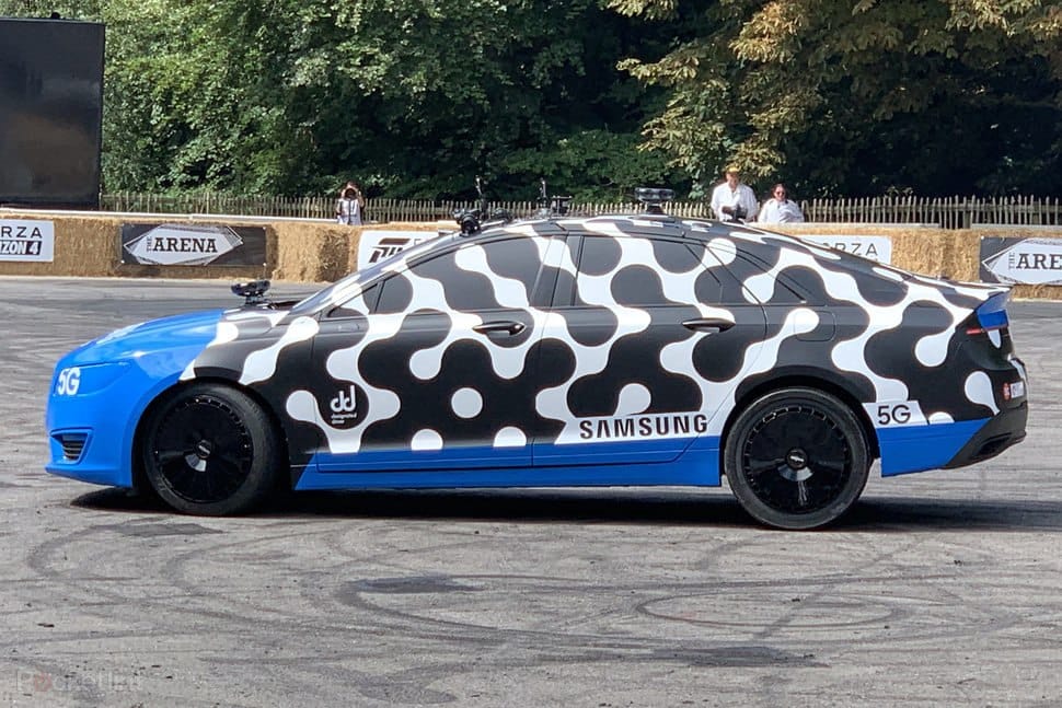 samsung and vodafone unveiled world's first 5g remote controlled car at