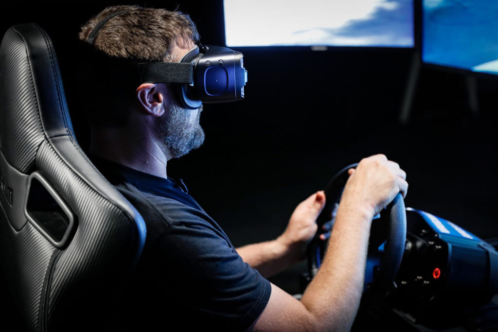 samsung and vodafone unveiled world's first 5g remote controlled car at