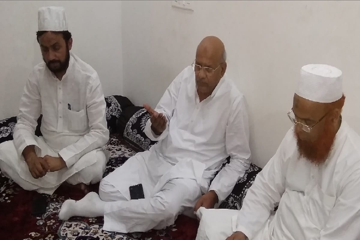 SP leader Shahid Manzoor target on BJP goverment and said many encounter in UP but crime is not stop