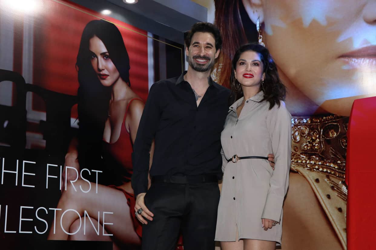 Sunny Leon To Rajkummar Rao These Bollywood Celebrities Spotted In Mumbai