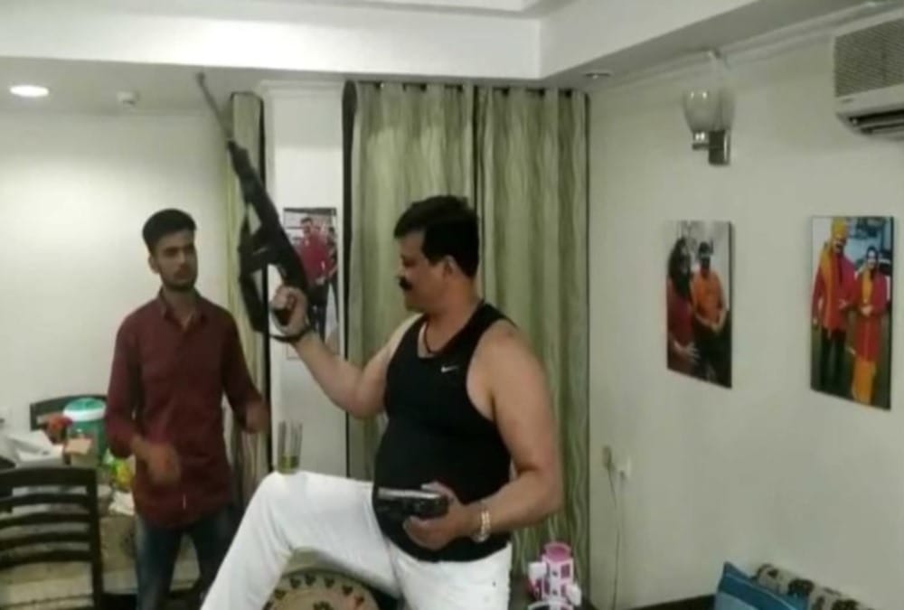 Bjp Mla Kunwar Pranav singh Champion Five big disputes