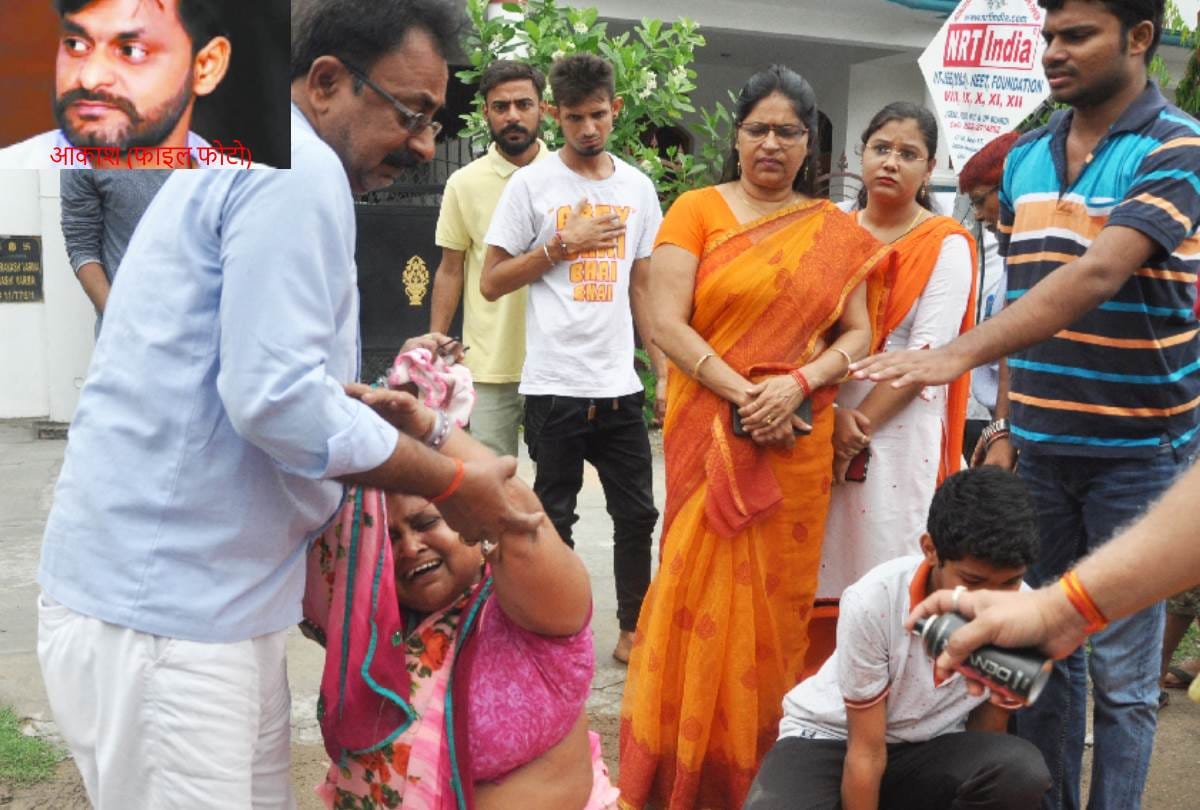 cremation of lucknow's people who died in agra bus accident