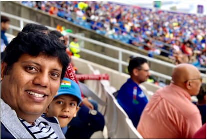 Indian Cricket fans travel from Singapore to England for watch the India match Cricket Hindi News