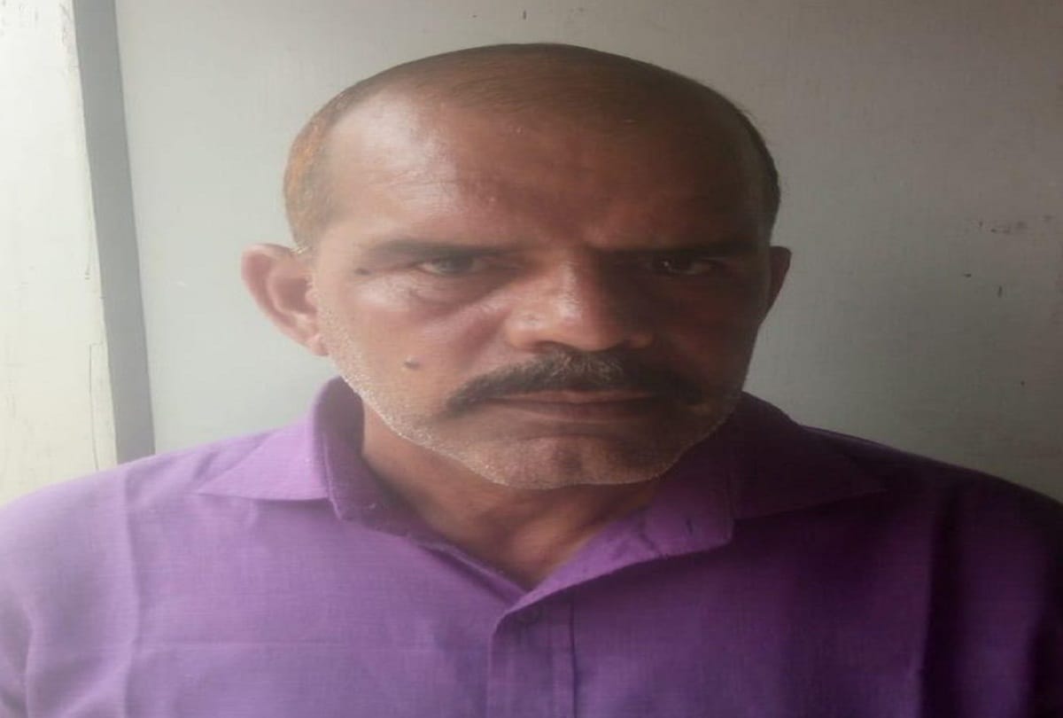 Naresh Kumar ASI working with BSF arrested in case of theft at IGI ariport