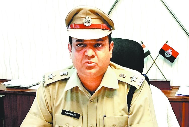 Stray dogs attack on panchkula dcp kamaldeep goyal during jogging