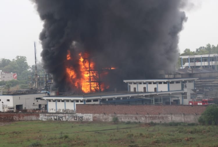 Fire Breaks Out At Chemical Plant In Dera Bassi Of Punjab