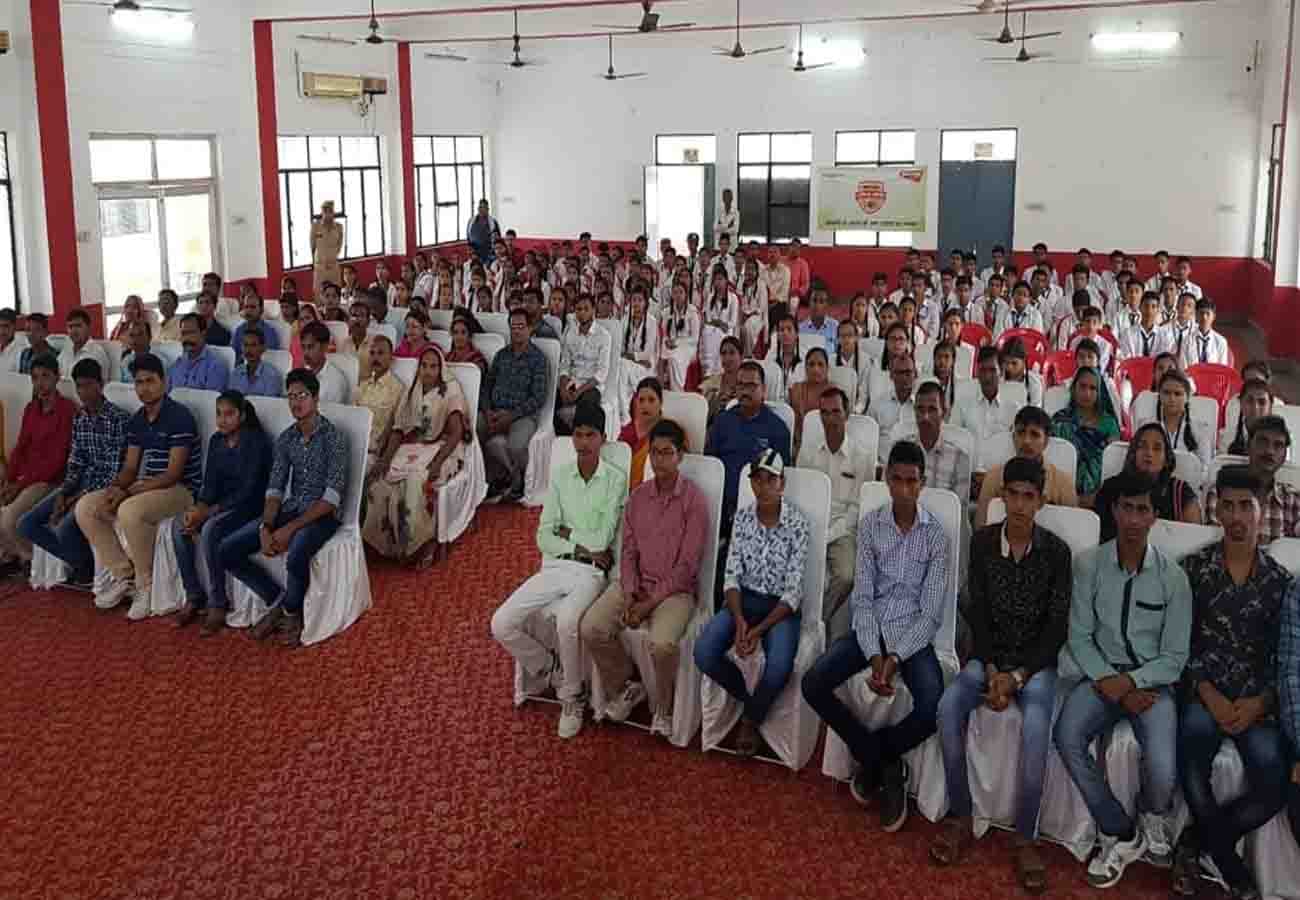 Amar ujala bhavishya jyoti samman event in hardoi