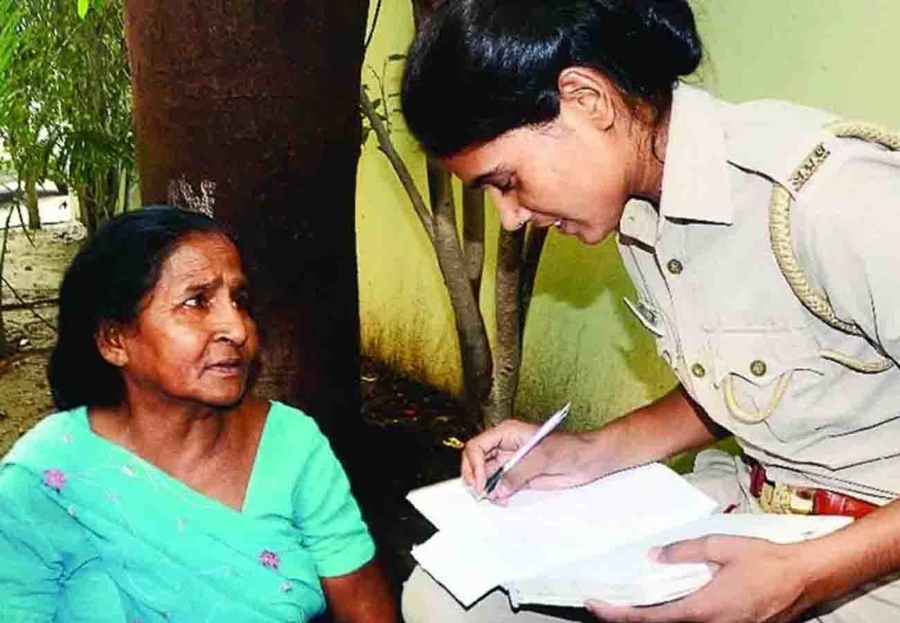 businessman wife died case, falling from seventh floor in kanpur