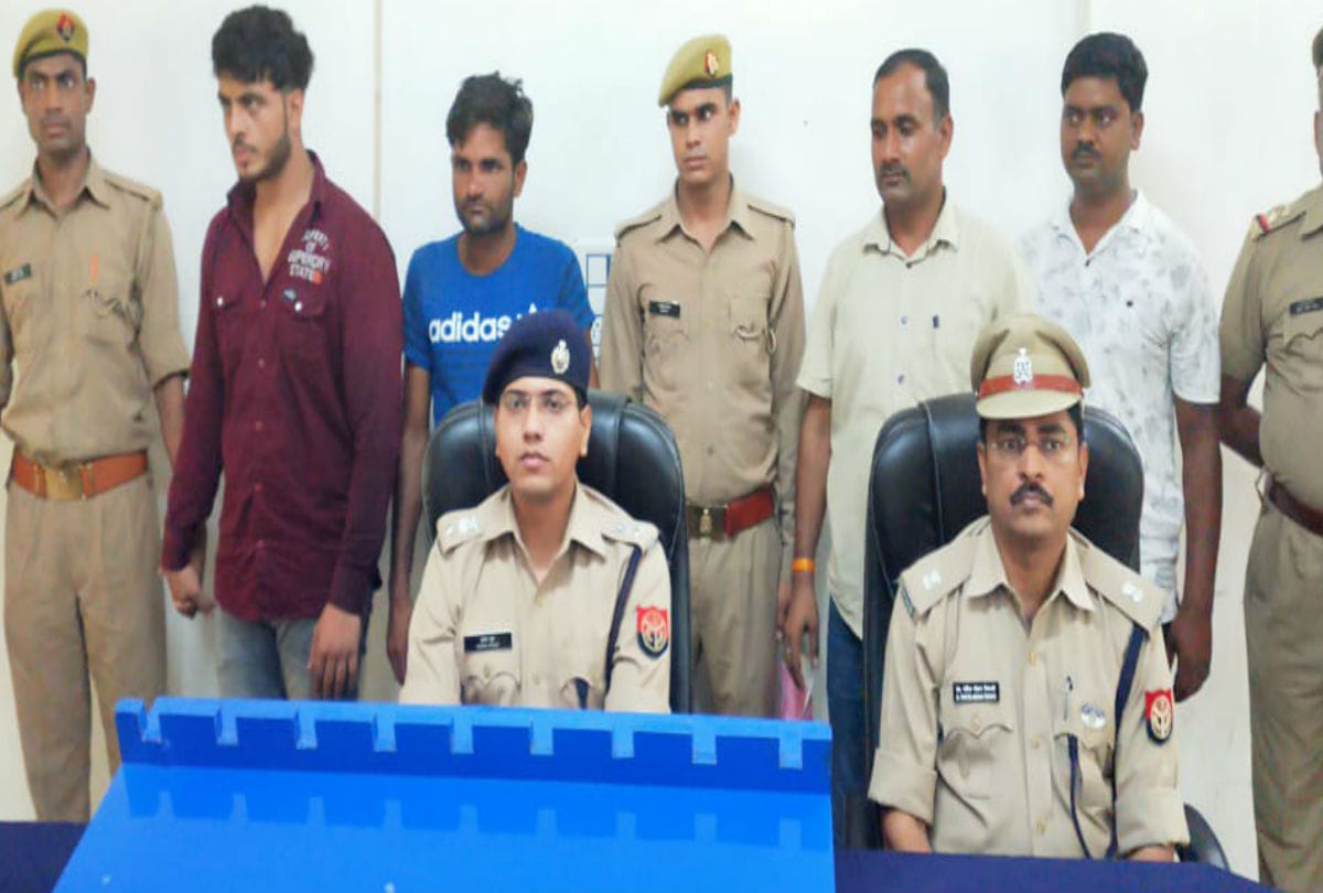 Kasganj Police Encounter with robbers Caught Looted Truck Crime News