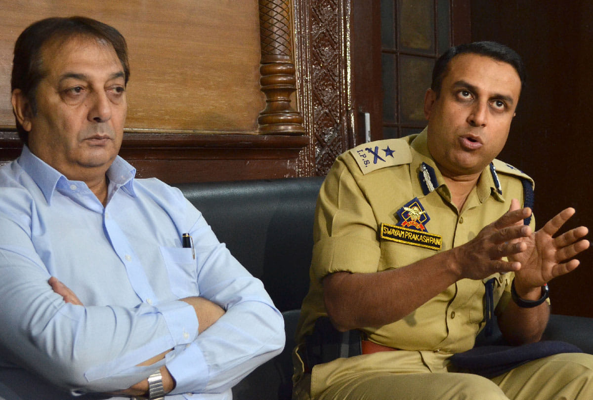 no restrictions imposed on national highway from jammu to srinagar during amarnath yatra: basir khan