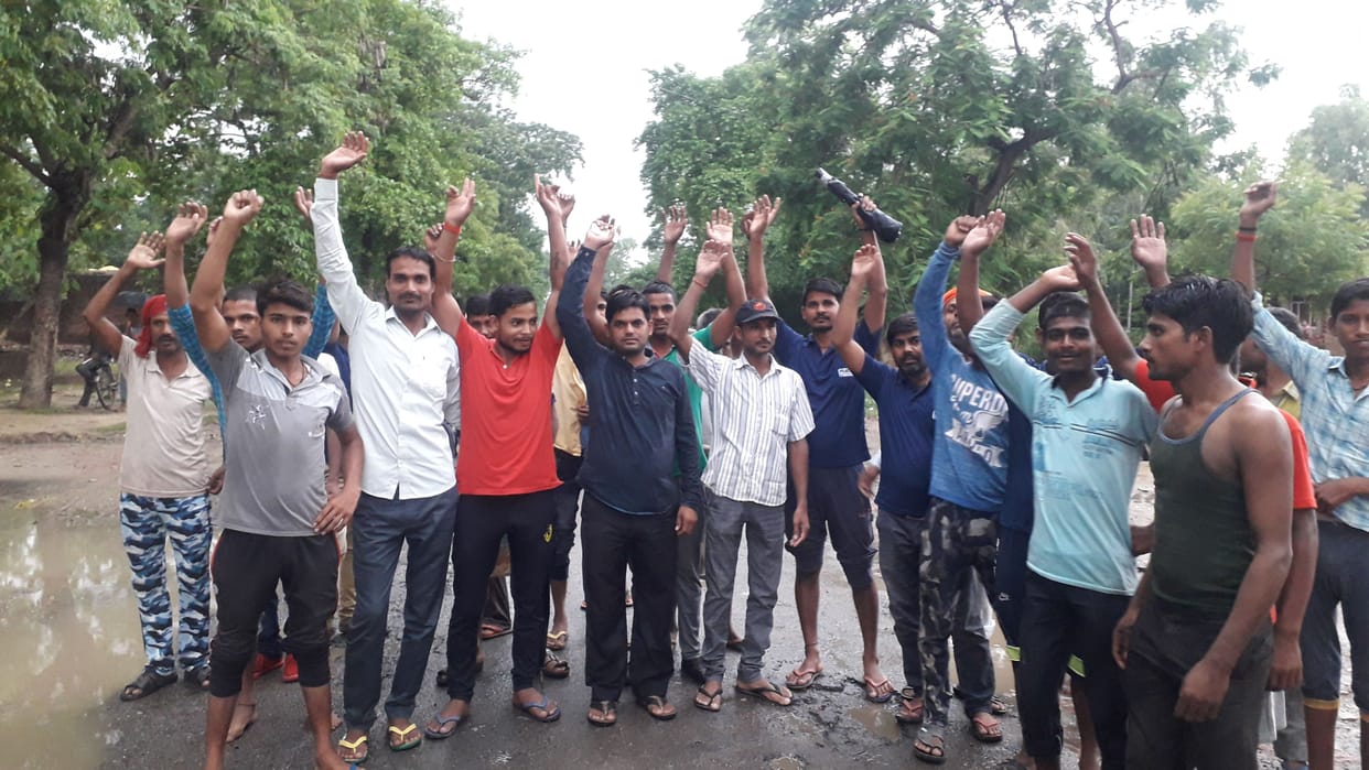 people protest against electricity flow