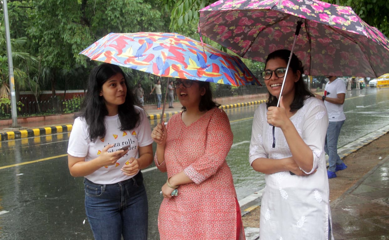 Rain in some areas of Delhi-NCR