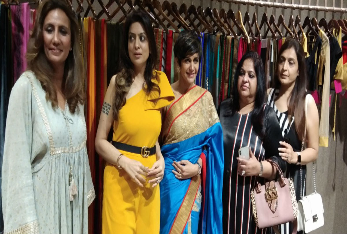 Mandira Bedi Visits Taj Mahal With Son and Share photos on Instagram