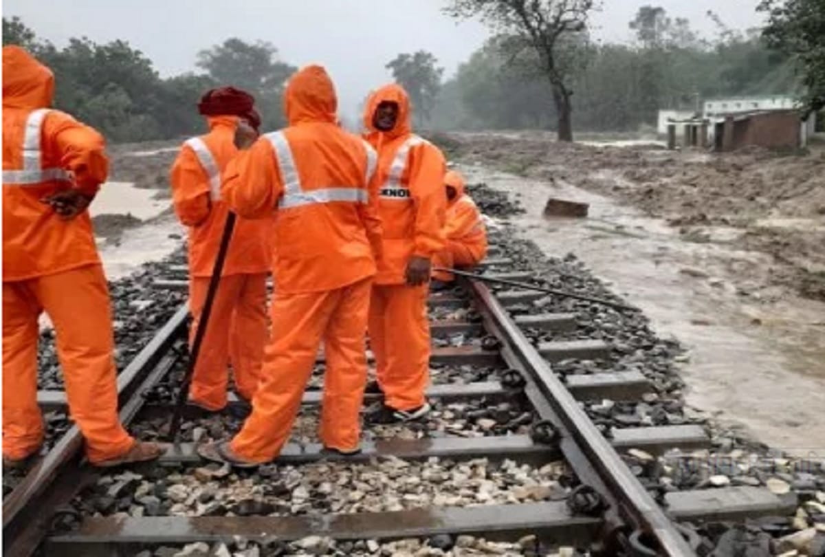 Chief Engineer of Setu Nigam departs Lucknow for traffic stop on 1st September