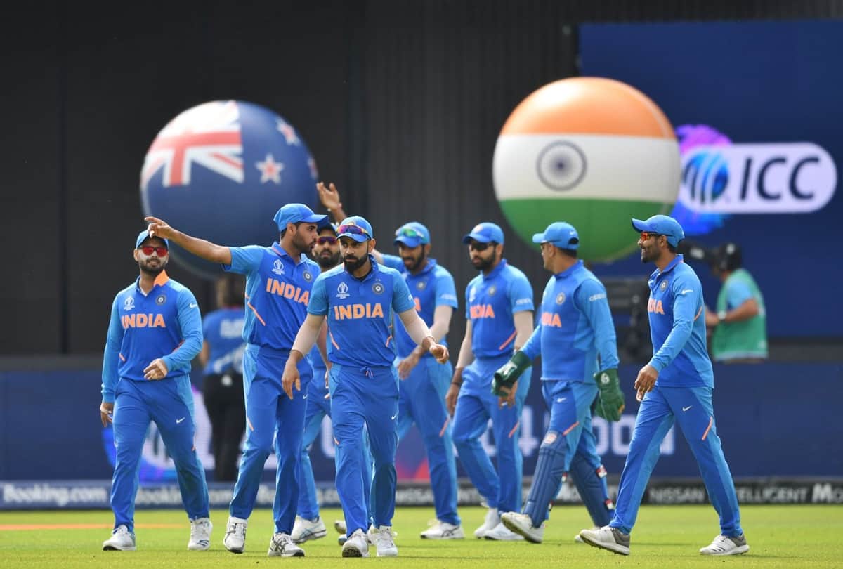 5 Bollywood Songs to motivate and cheer team india and indian cricket team Fans