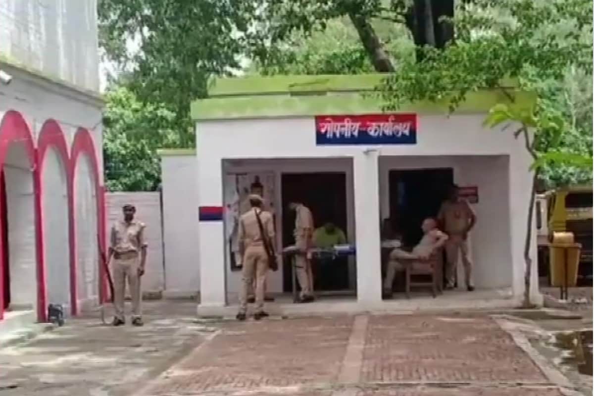 UP NEWS: illegal weapons was selling from madarsa in Bijnor and soon the case will open