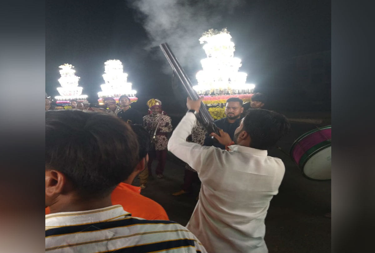 BJP Yuva Morcha President Agra Gun firing in Wedding video Viral