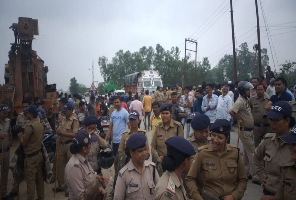 Dumper Crushed Girl student in dehradun police posted after Ruckus in dehradun