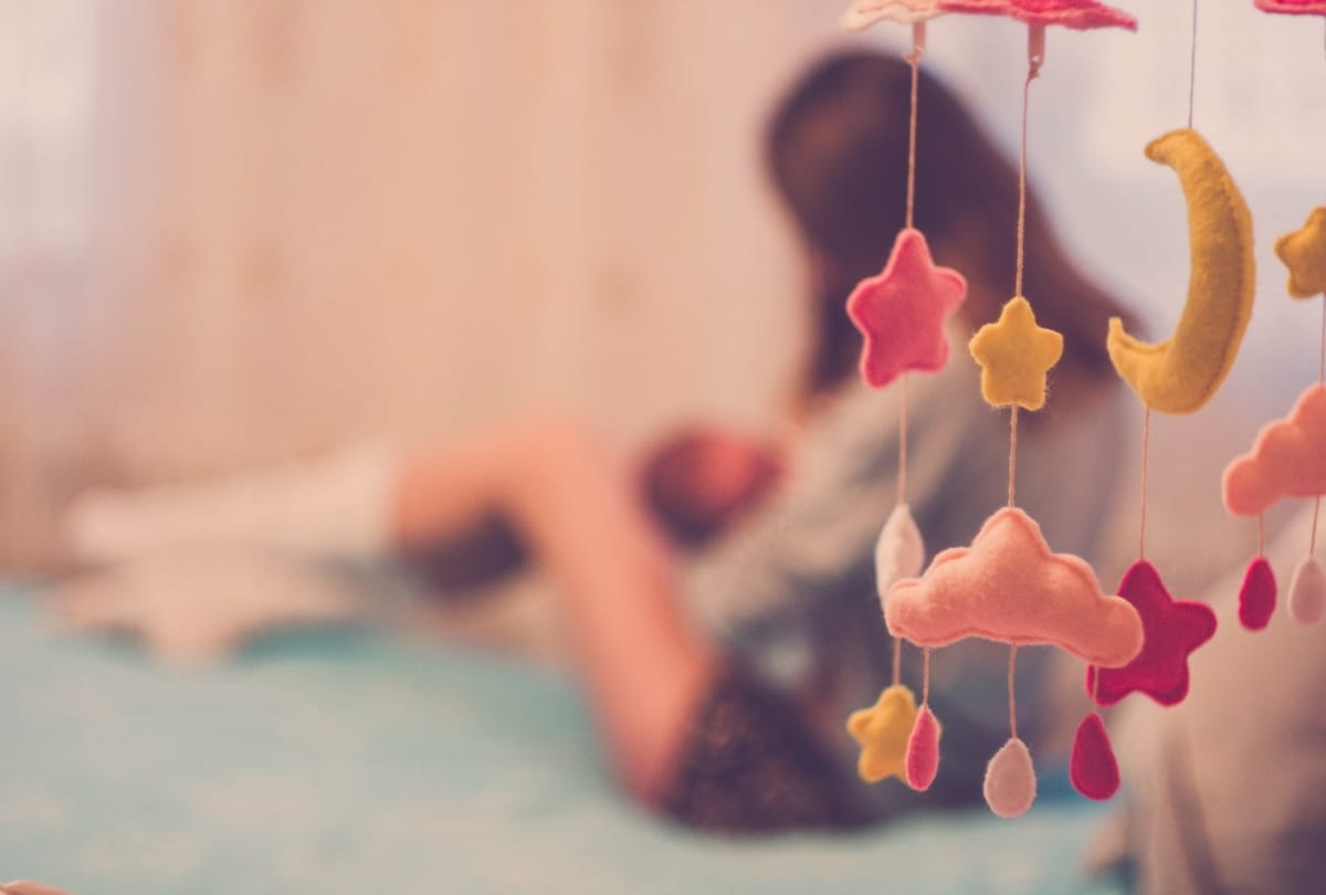 amazing tips for mothers what to eat while breastfeeding baby