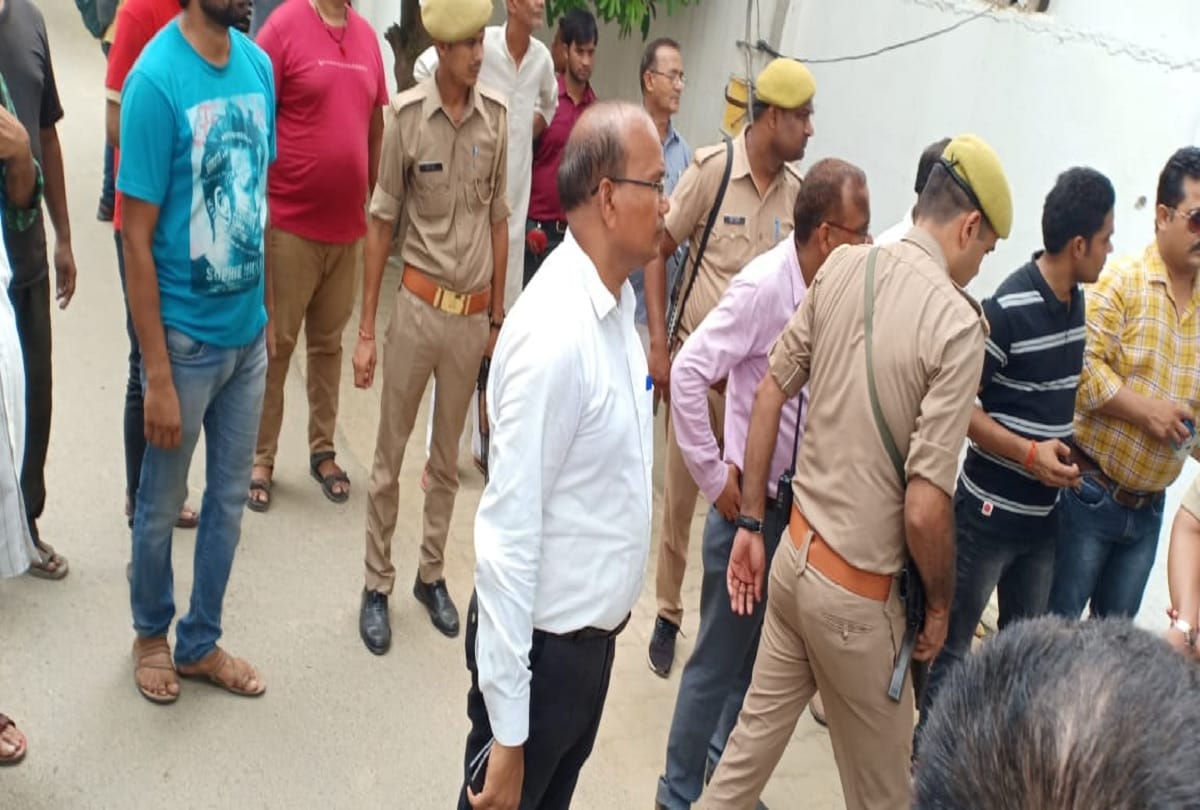 Illegal mining scam: CBI team came up with full preparation raid on Bulandshahr District Magistrate