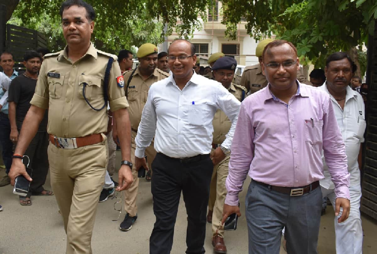 Illegal mining scam: CBI team came up with full preparation raid on Bulandshahr District Magistrate