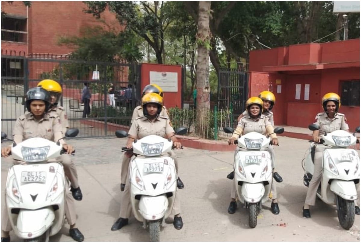 Women police staff on patrolling around colleges during admission season