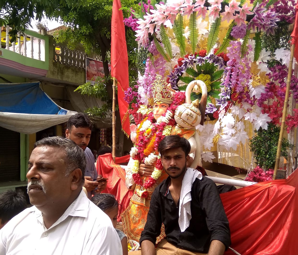 shobha yatra nikali in town