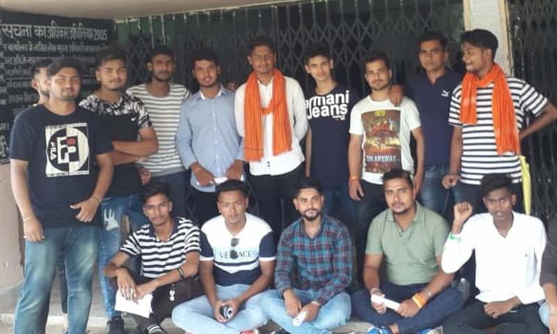 Khatima Student In Support of Pithoragrh