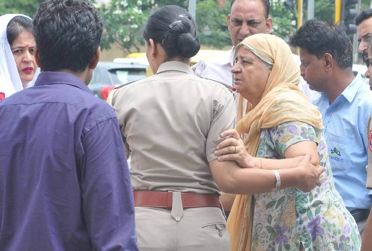 Looted Millions After Elderly Woman Hostage In Mohali