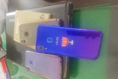 Meerut district became a spot of selling looted mobile phone
