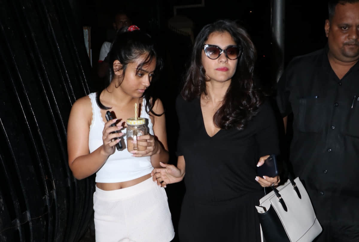 daughters day kajol and ajay devgn share nysa childhood picture