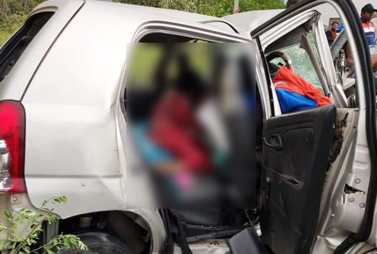 five people killed in road accident at jalandhar jammu highway