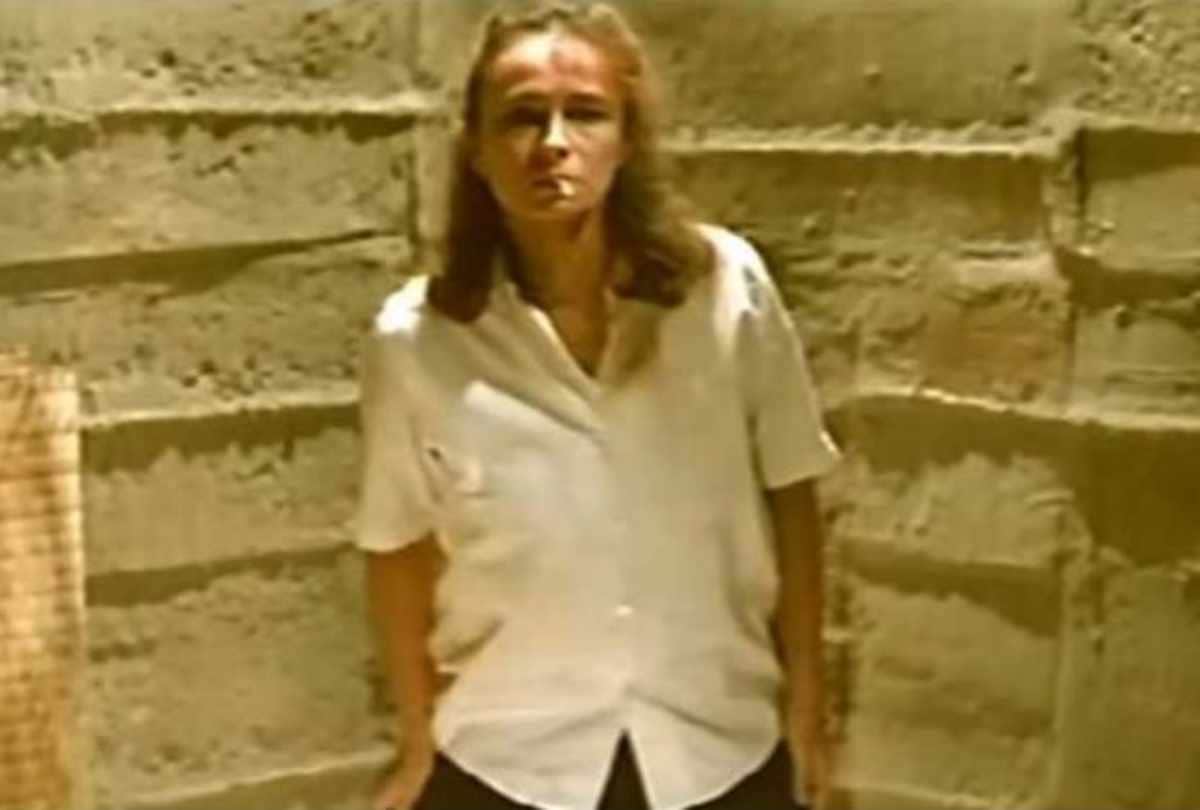 soni razdan was pregnant during the film of gumrah and she smoked many cigarettes