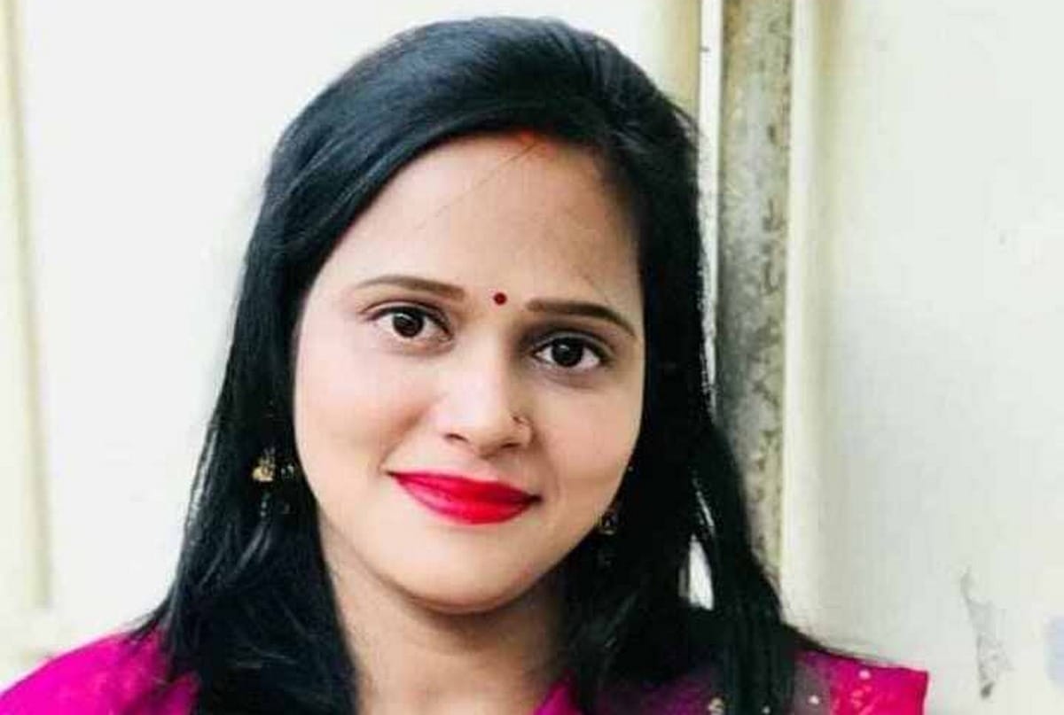 Smart city varanasi women became smart and a business woman