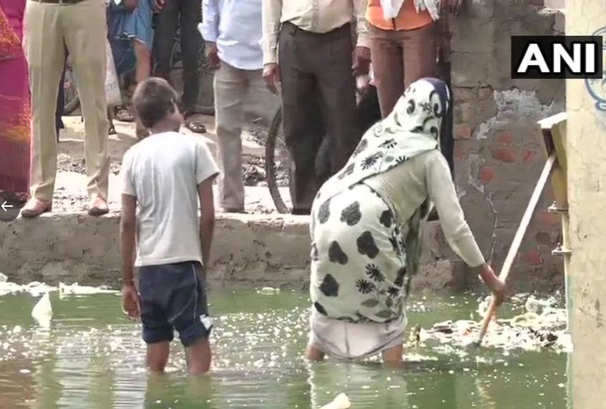 students unable to attending school due to waterlogged in rain