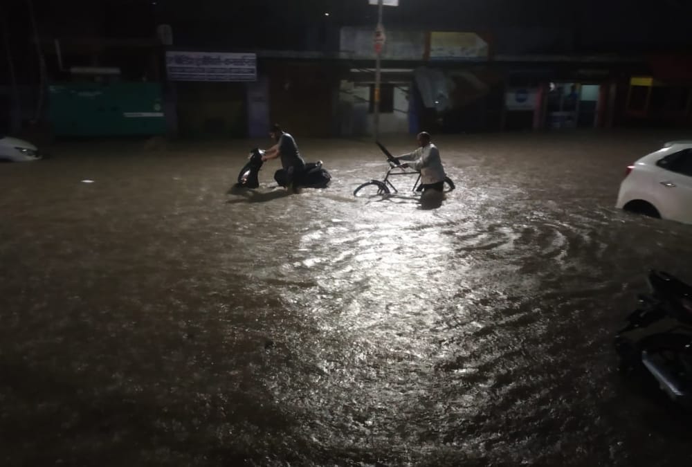 Rain will continue in next two days in Uttar Pradesh.